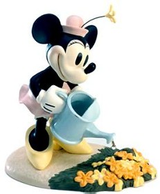 WDCC Disney Classics_Mickey Cuts Up Minnies Mouse Garden