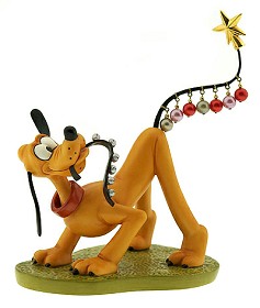 WDCC Disney Classics_Plutos Christmas Tree Pluto Helps Decorate