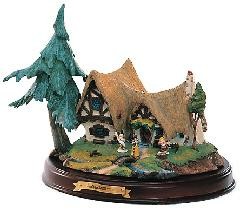 WDCC Disney Classics_Snow White Seven Dwarfs' Cottage