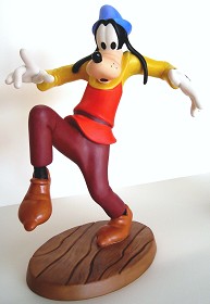 WDCC Disney Classics_Mickey and The Beanstalk Goofy Tread Lightly
